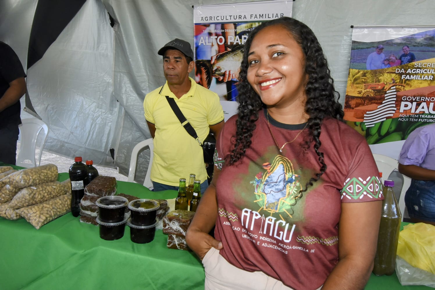 Feira de Serviços movimenta público no segundo dia do Diálogos pelo Piauí em Uruçuí