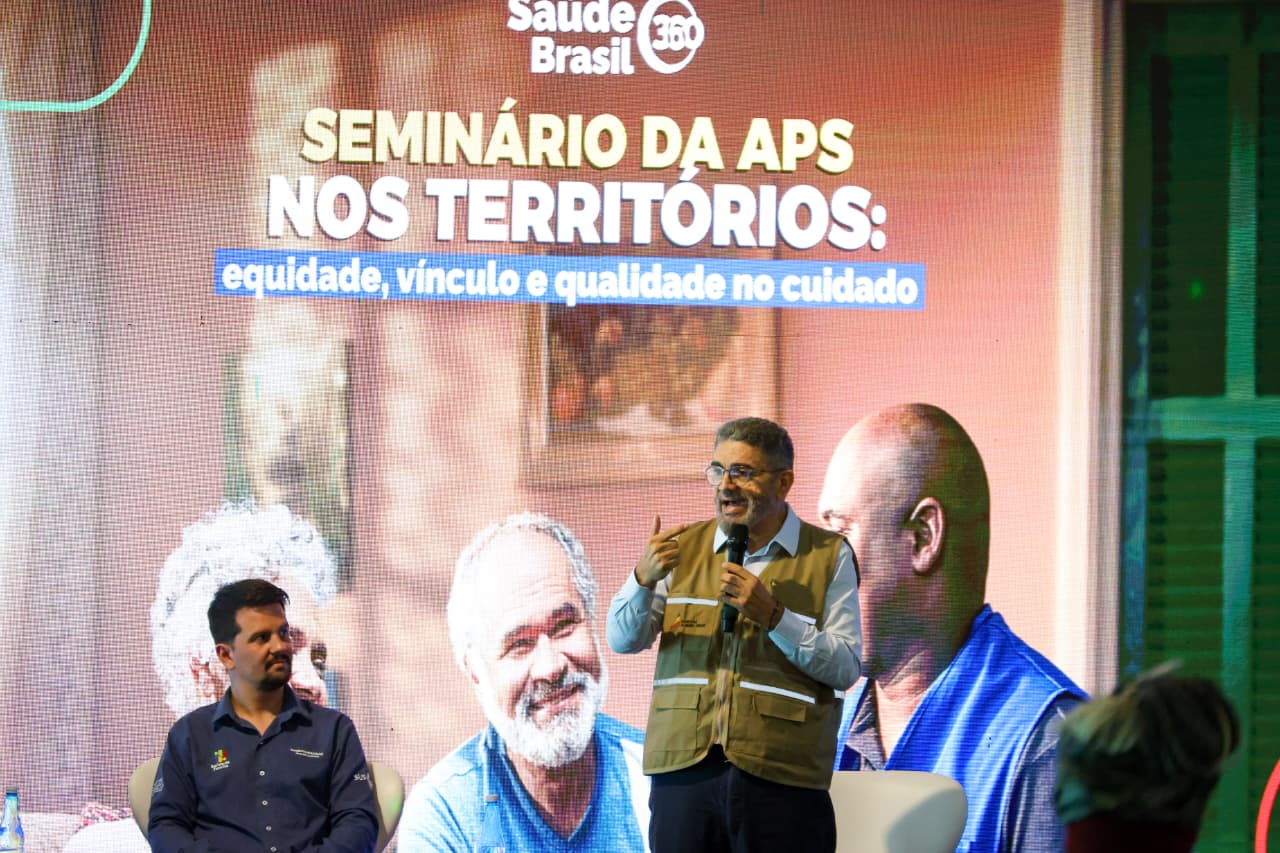 Seminário reúne 600 gestores de saúde para discutir fortalecimento da Atenção Primária no estado