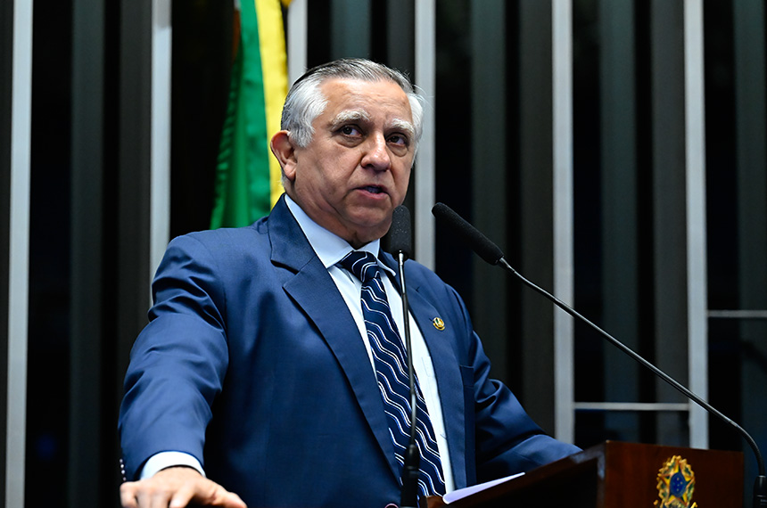 Izalci diz que condenação de Bolsonaro já está definida no STF