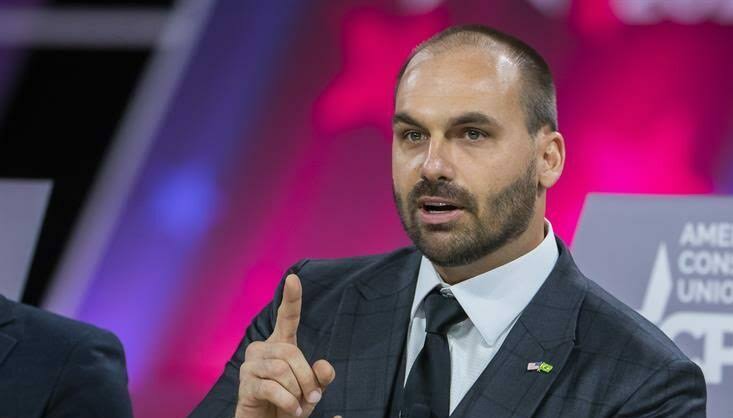 Eduardo reage a articulação de Tarcísio por anistia: “Manda bala”