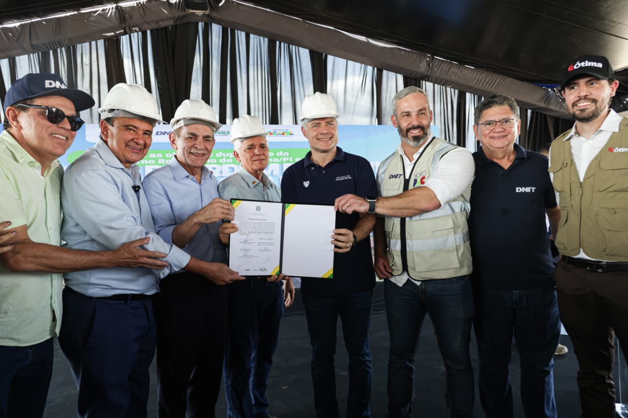 Governador em exercício e ministros visitam obras na BR-343 e destacam novos investimentos de R$ 1 bilhão no Piauí