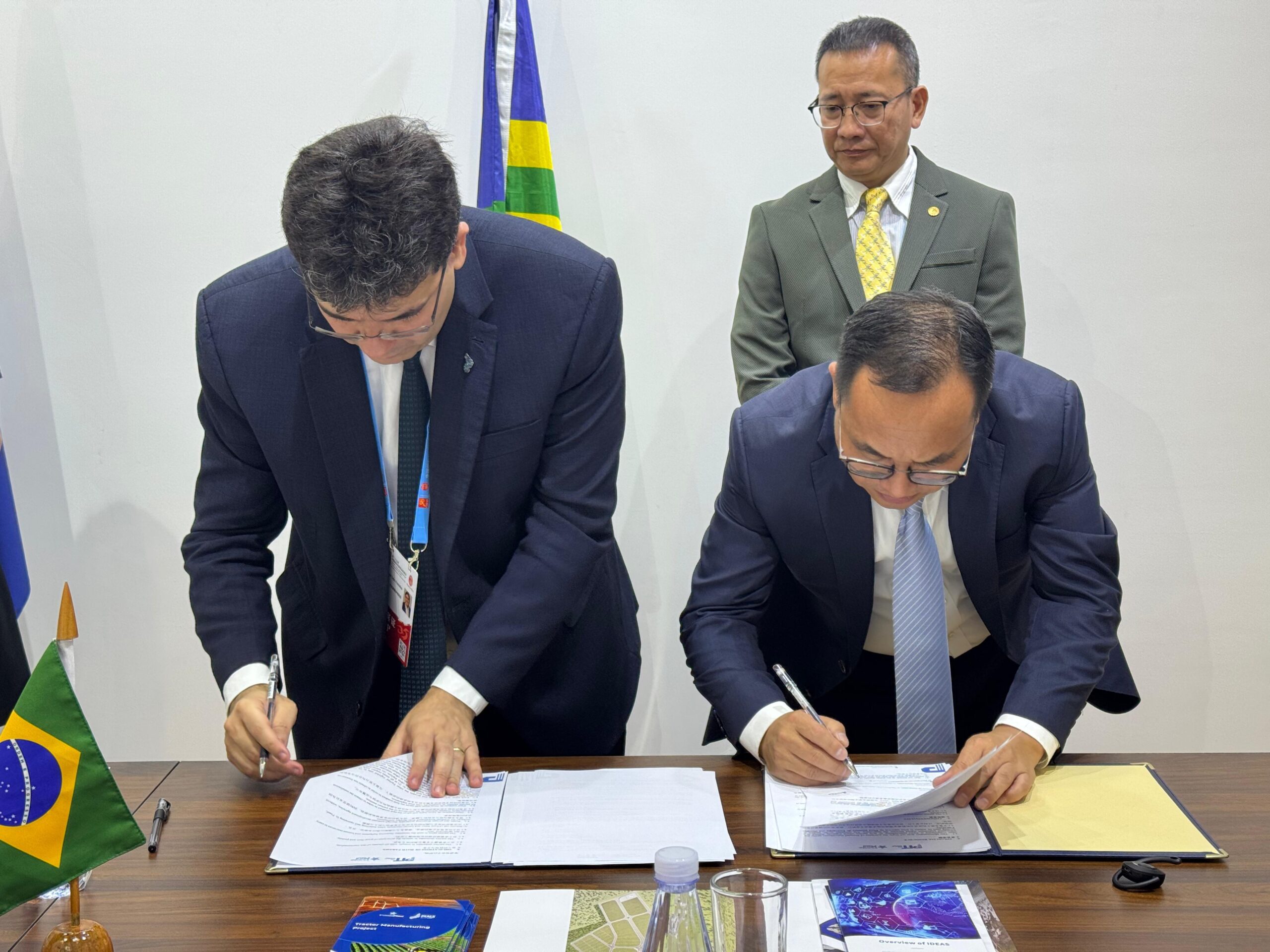 Rafael Fonteles firma acordos na China para ampliar intercâmbio educacional e ofertar curso de mandarim no Piauí
