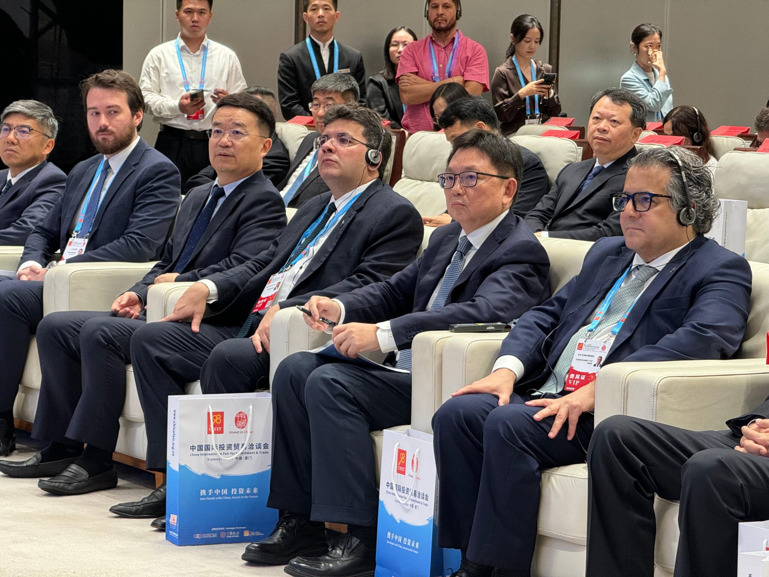 Rafael Fonteles fortalece relações econômicas e acadêmicas no terceiro dia da missão internacional na China