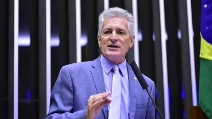 Esquerda critica falas de Fux em julgamento de Bolsonaro