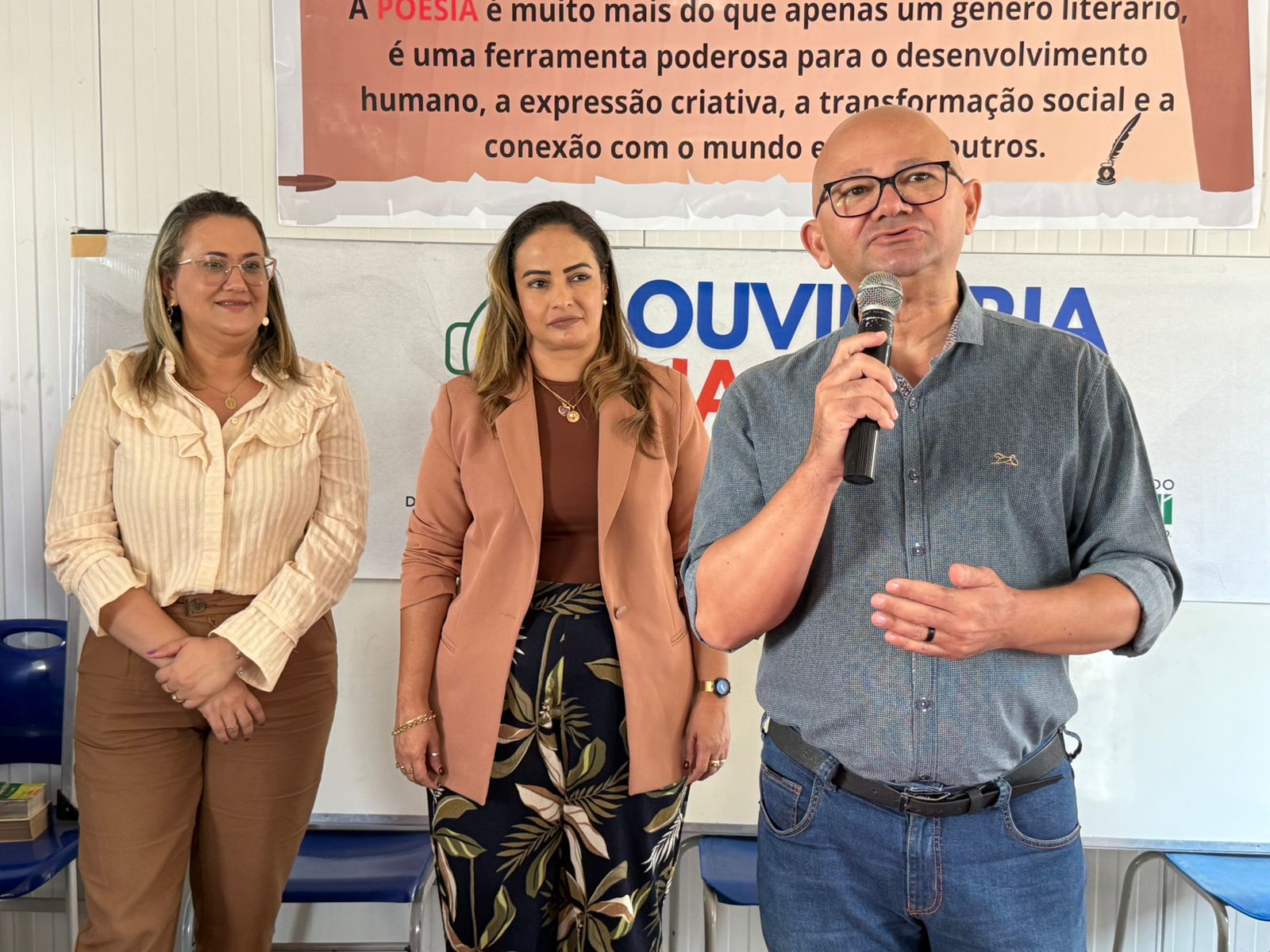OGE-PI e Seduc levam Projeto Ouvidoria na Escola para Regeneração