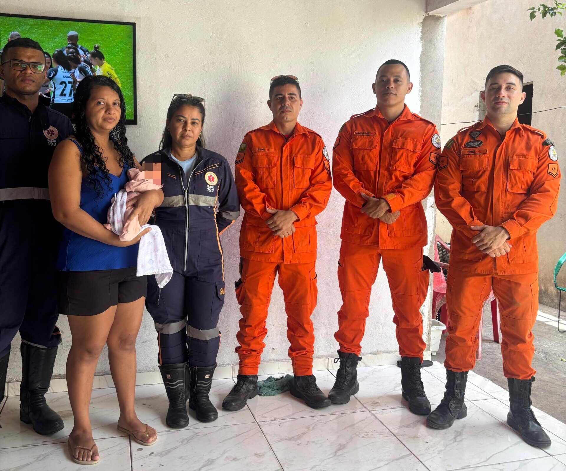 Bombeiros salvam bebê de 22 dias após engasgo em Teresina