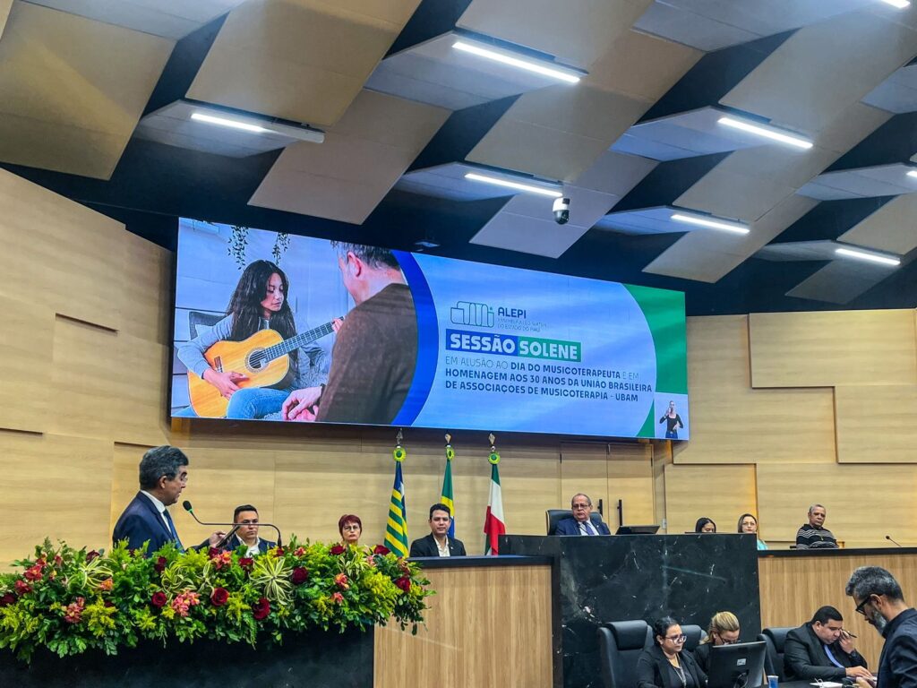 Ceir participa de sessão solene da Alepi em homenagem à musicoterapia