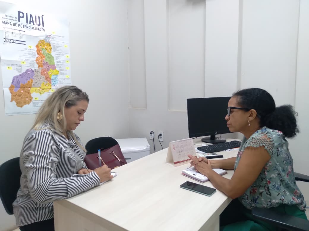 Parceria entre Estado e município fortalece interiorização de políticas para as mulheres em Regeneração