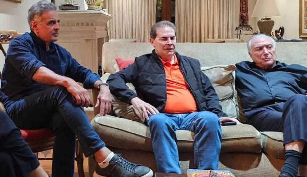 Um golpe atrás do outro: o sofisma da “dosimetria” que disfarça a anistia na Câmara
