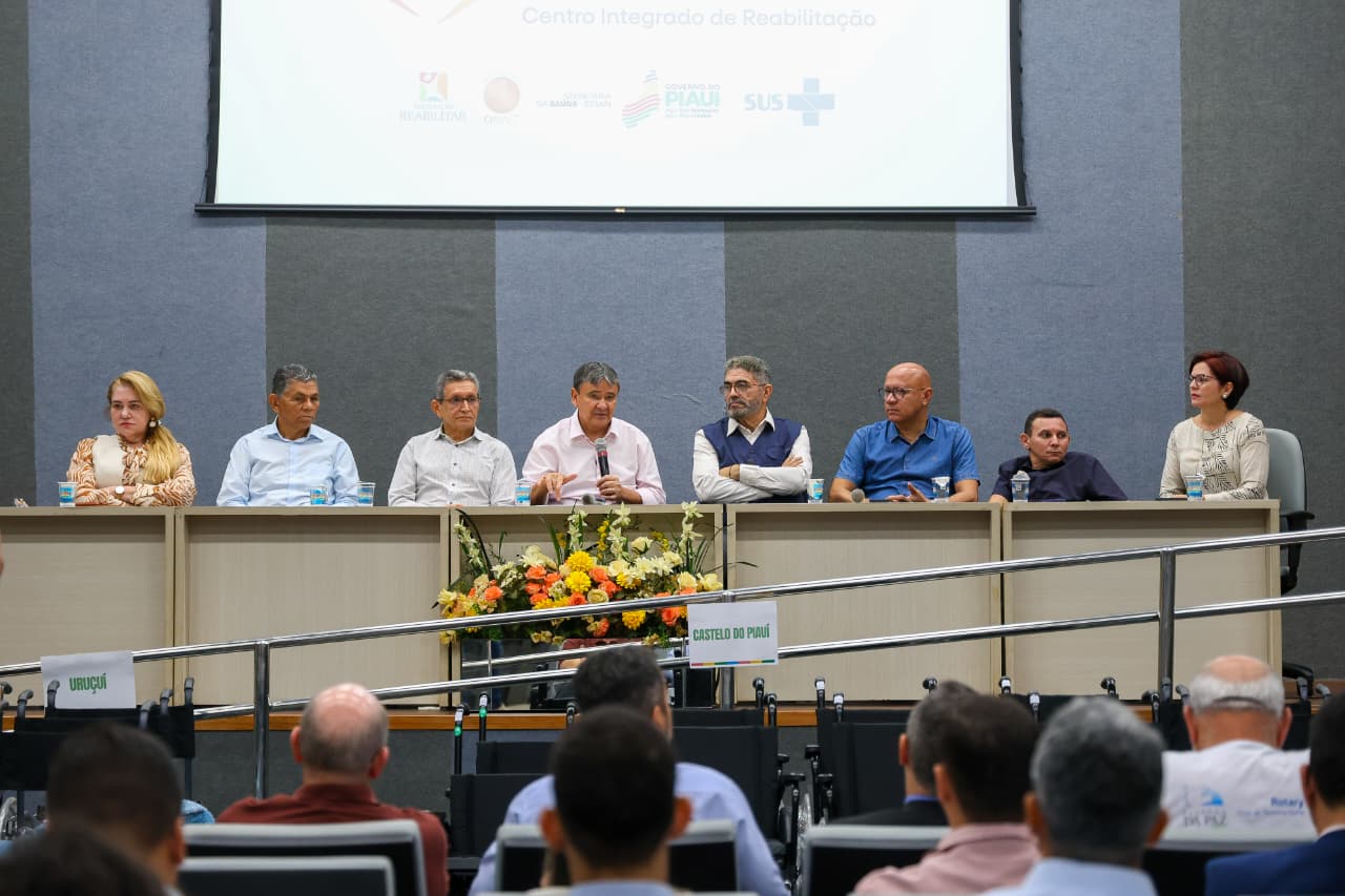 Ceir entrega mais de mil cadeiras de rodas para municípios do Piauí