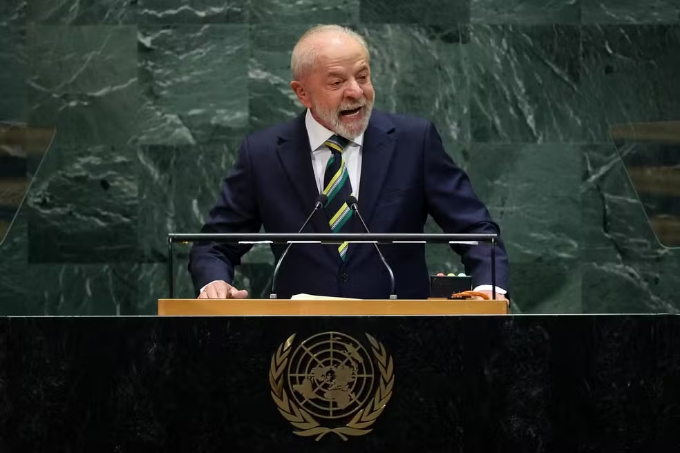 Em Nova York, Lula participa de ato pela democracia