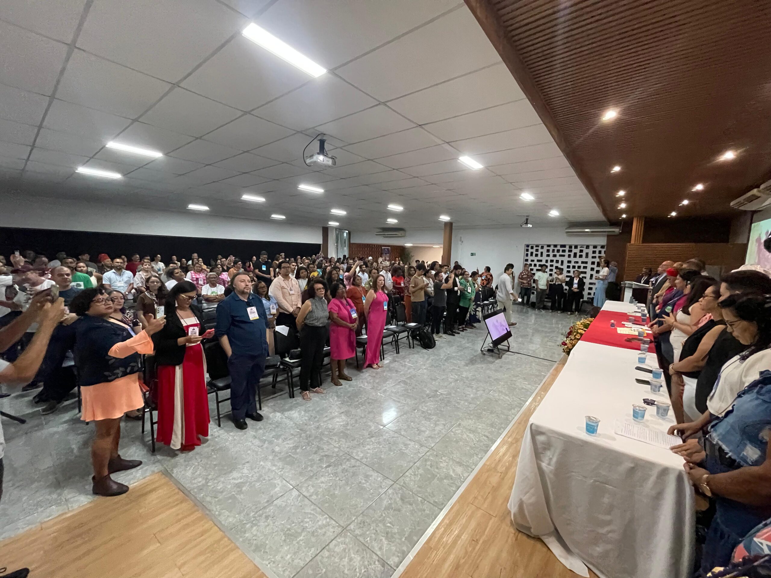 Conferência estadual discute o fortalecimento de políticas públicas de direitos humanos