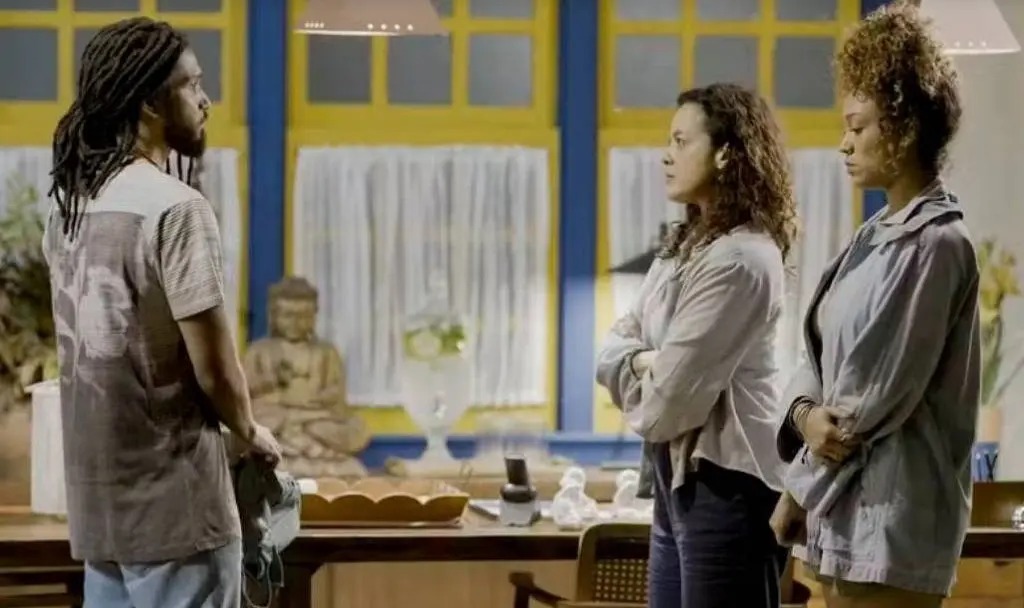 Famílias LGBTQIA+ criticam roteiro de novela da Globo; entenda