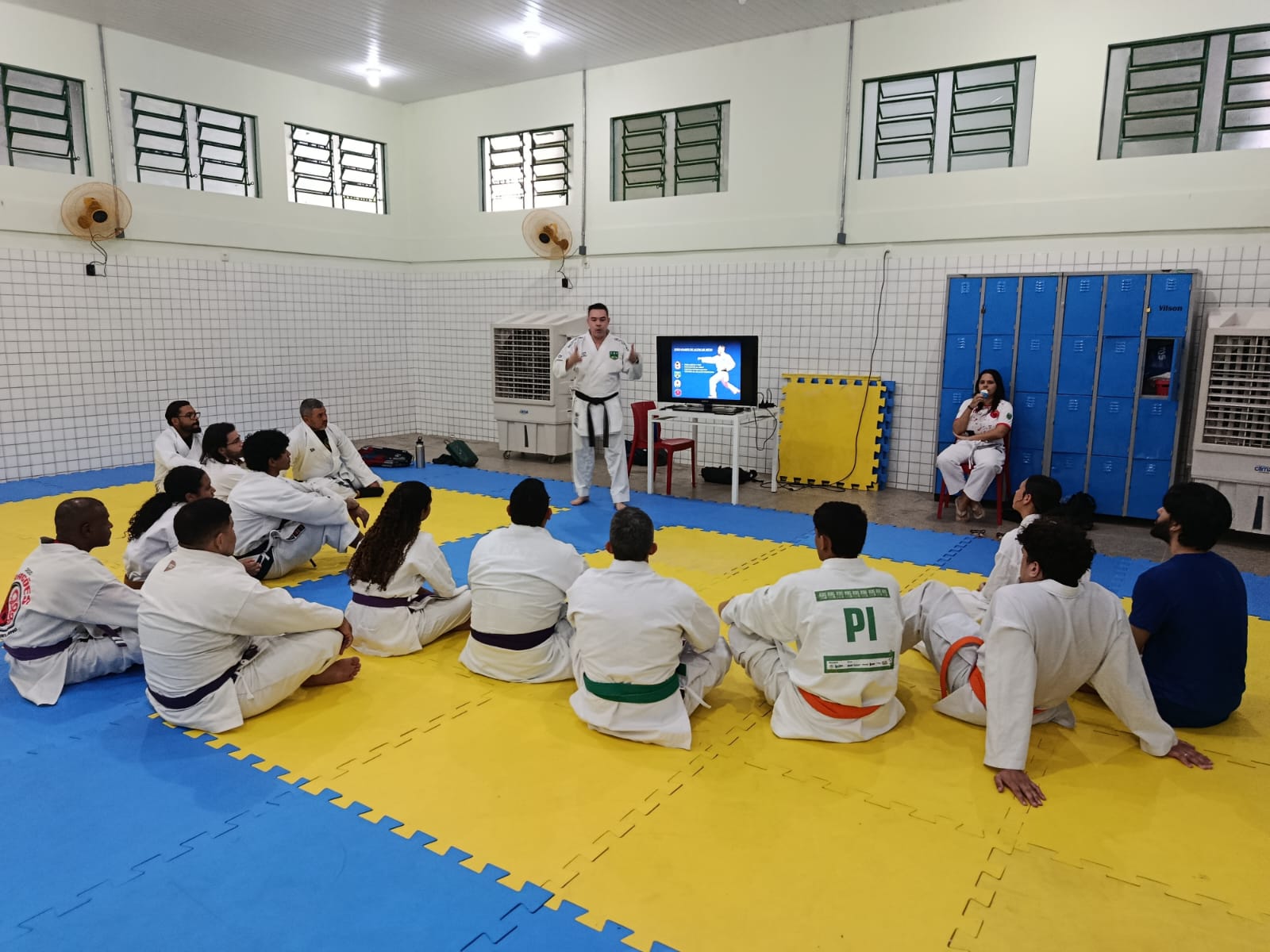 Com apoio da Secepi, projeto promove inclusão social e cidadania em Teresina por meio do karatê