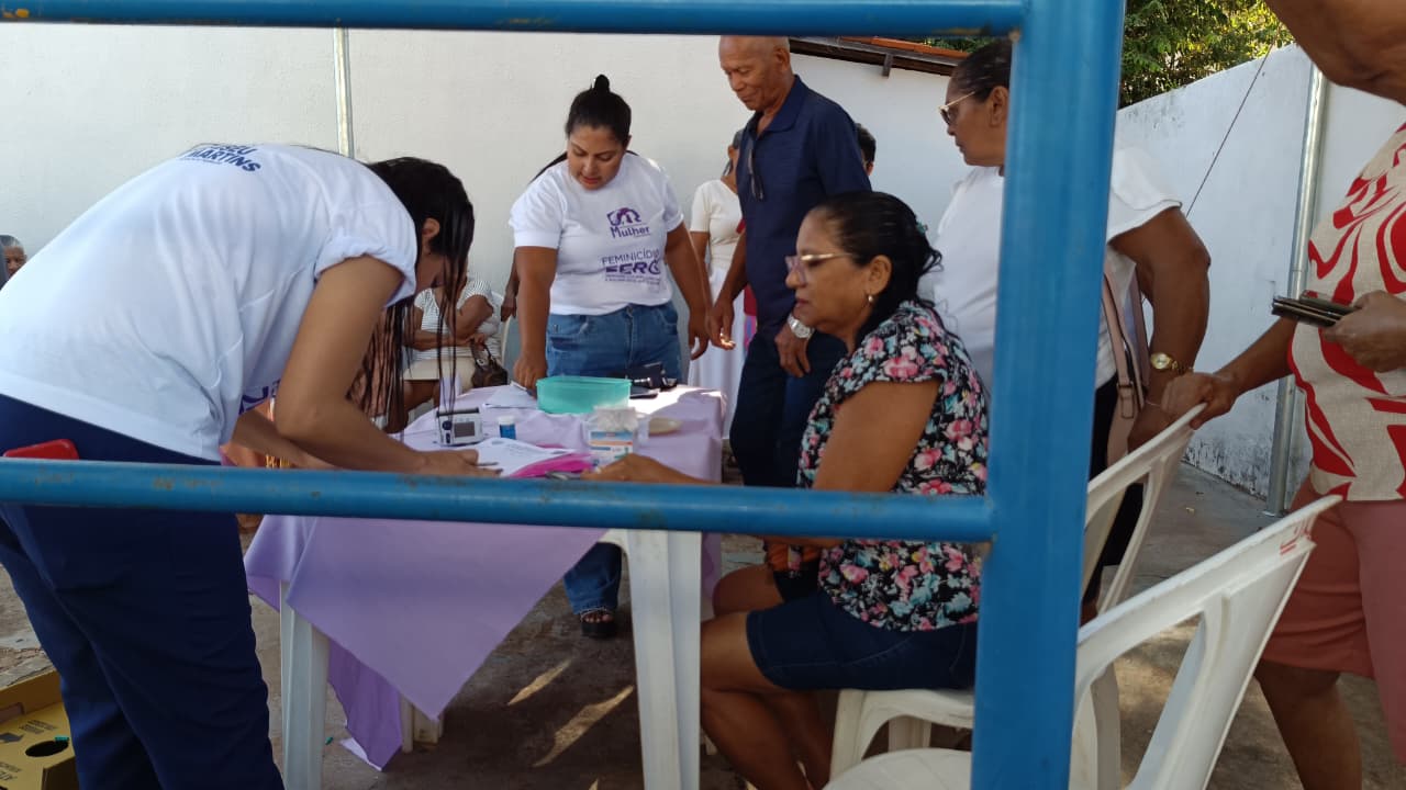 Ônibus Lilás leva atendimento e serviços à população de Eliseu Martins