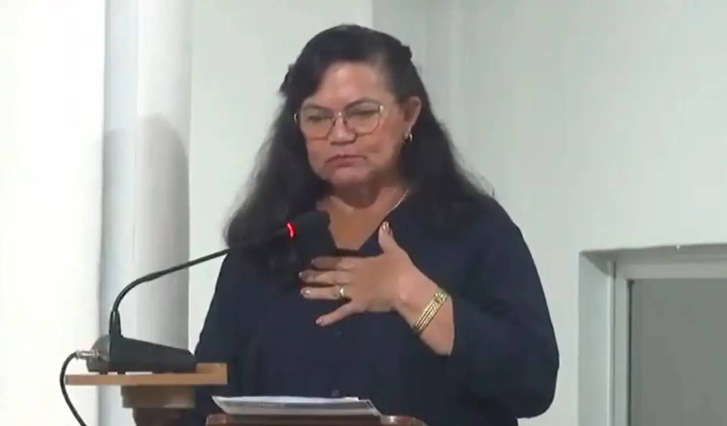 ABSURDO: mulher bolsonarista é a favor da violência contra a mulher