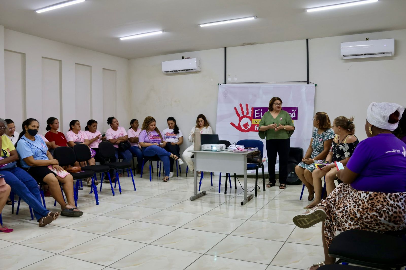 Sempi inicia campanha Outubro Rosa com ação de prevenção ao câncer de mama e combate à violência contra a mulher
