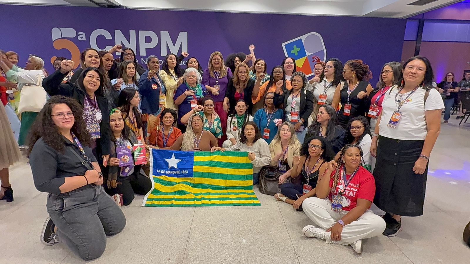 Delegação piauiense marca presença na plenária final da 5ª Conferência Nacional de Políticas para as Mulheres