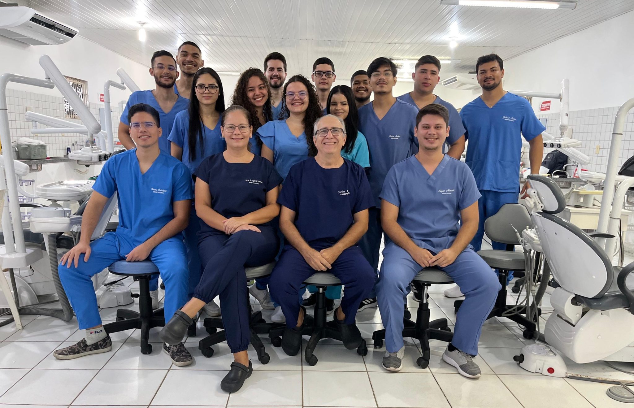 Estudantes da Uespi celebram o Dia do Dentista e a importância da formação na clínica-escola em Parnaíba