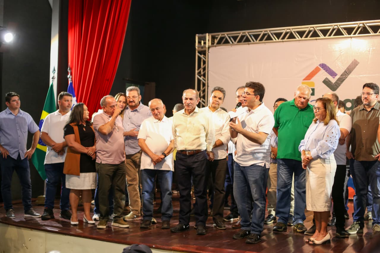 Rafael Fonteles entrega títulos coletivos a comunidades quilombolas, beneficiando cerca de 350 famílias