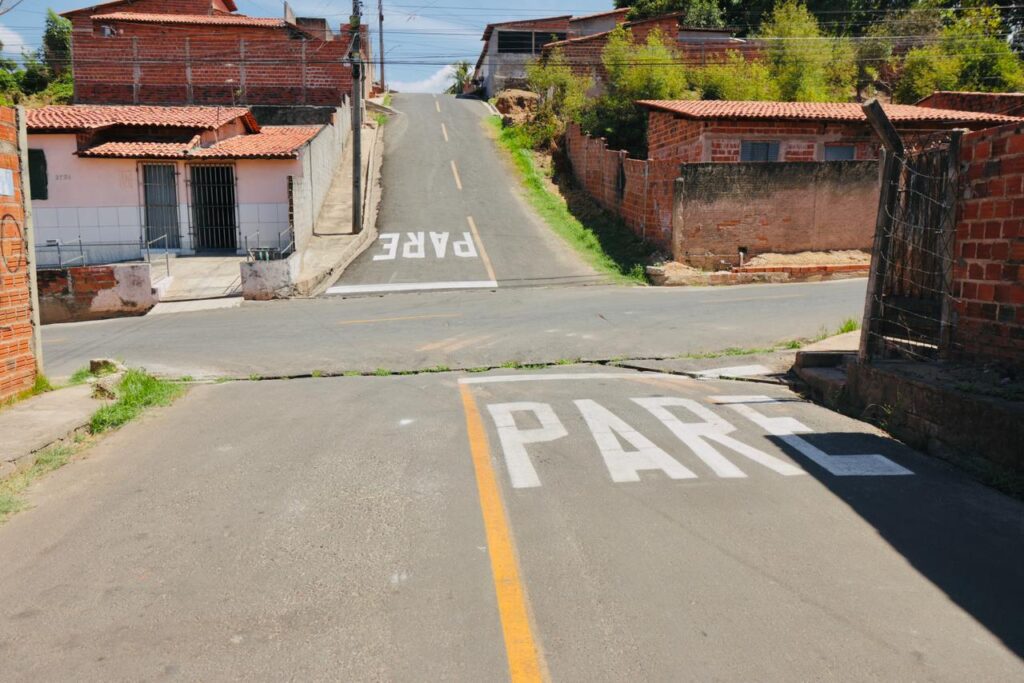 Pavimentação asfáltica executada com recursos do OPA transforma vida de moradores na Santa Maria da Codipi III