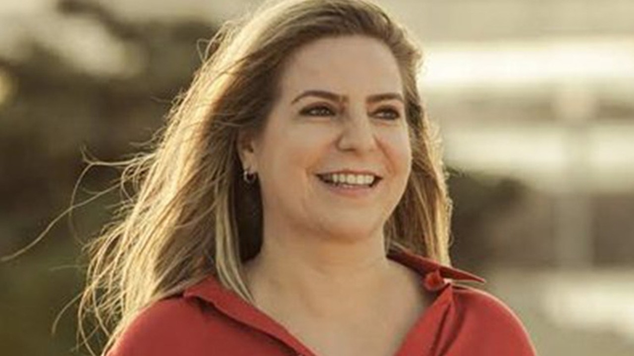 Luizianne Lins : O corpo que navega contra o império