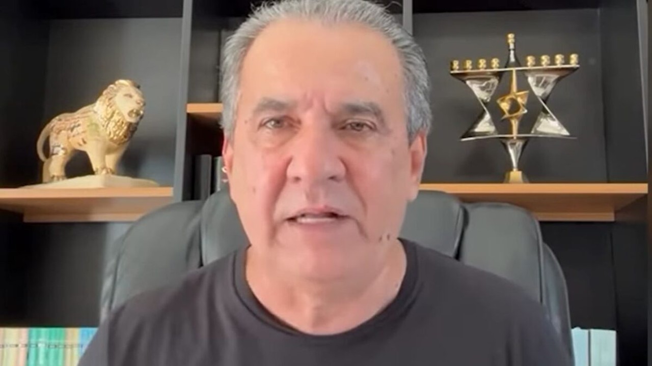 "Povo abençoado do Brasil": Malafaia manda fazer vídeo golpista atacando STF e Congresso