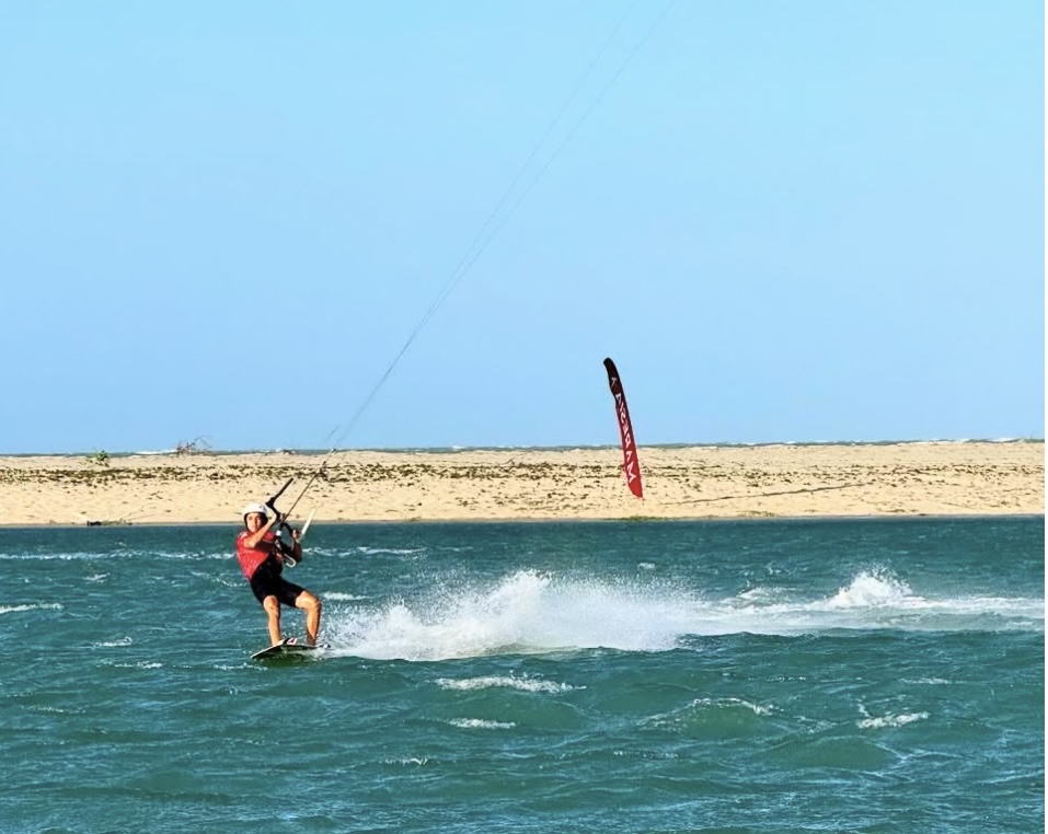 Evento internacional kitesurf realizado na praia de Macapá reforça potencial esportivo e turístico do litoral piauiense