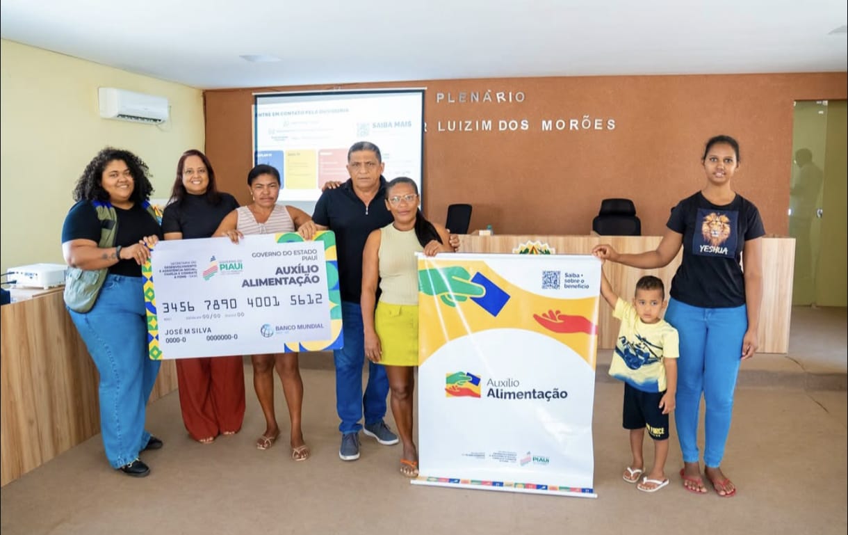 Sasc e Prefeitura de Oeiras entregam cartões do Programa Auxílio Alimentação a 230 famílias nesta terça (7)
