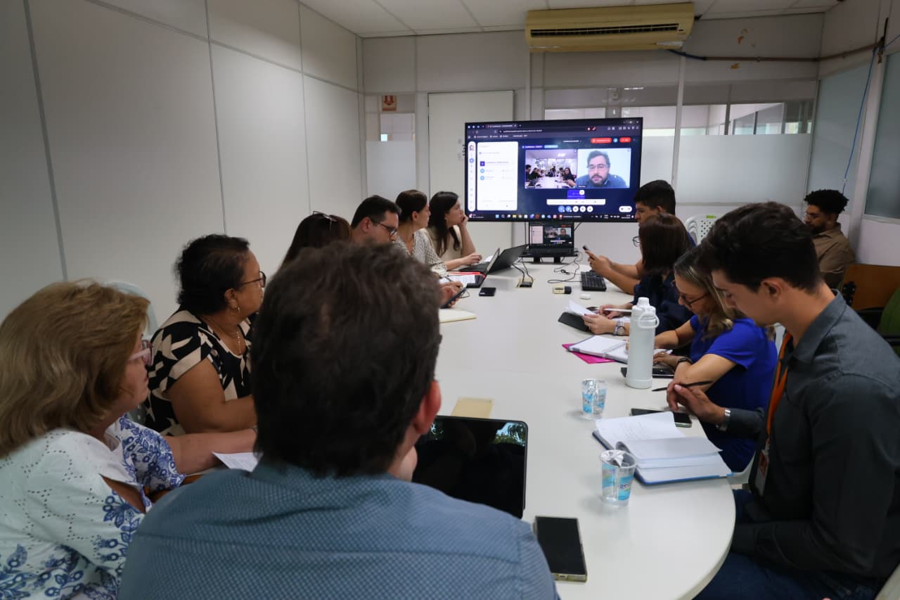 Reunião define estratégias integradas para manejo de intoxicações por metanol no Piauí