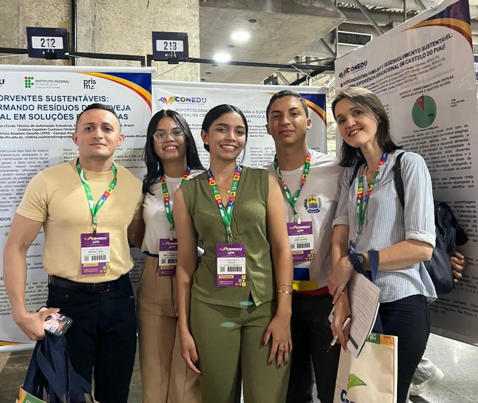 Estudantes de Castelo do Piauí apresentam pesquisas em congresso nacional e mostram força do ensino médio em tempo integral