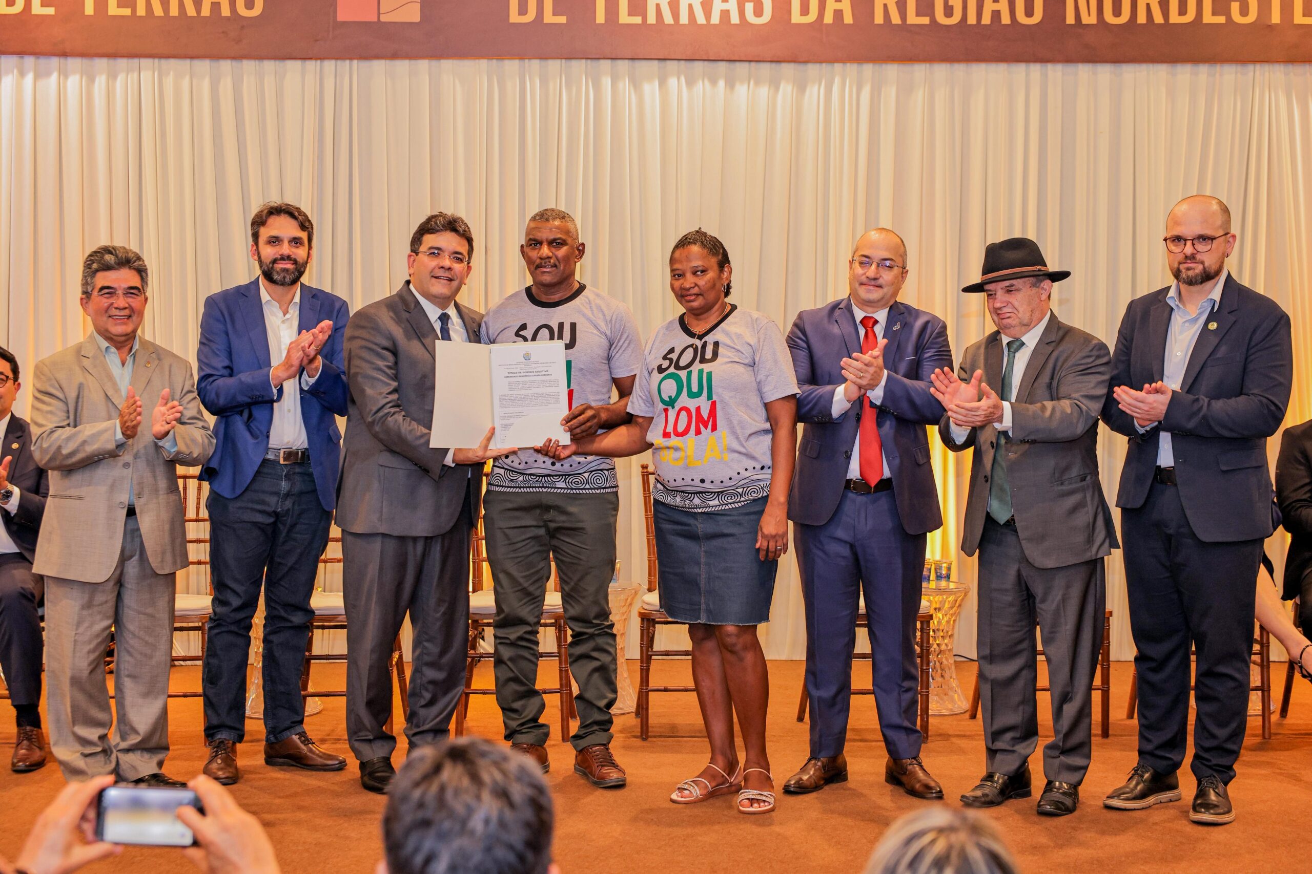 Governo do Piauí já beneficiou mais de 40 mil pessoas com a entrega de títulos de terras