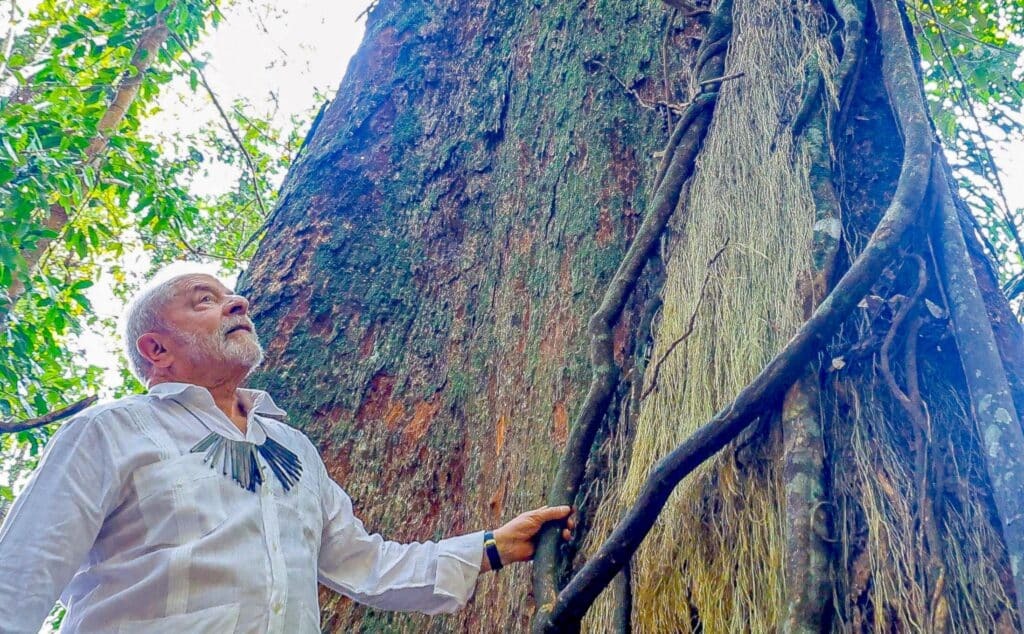 Cúpula em Belém reforça papel do Brasil na COP30