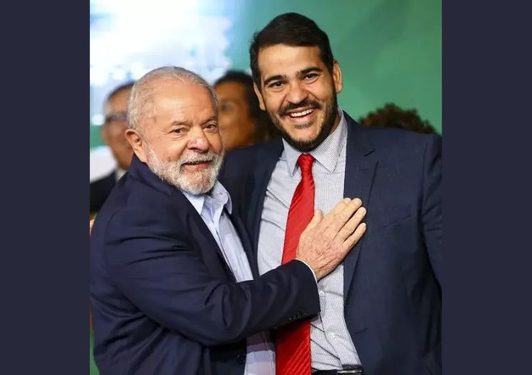 Lula indica Jorge Messias para vaga no STF