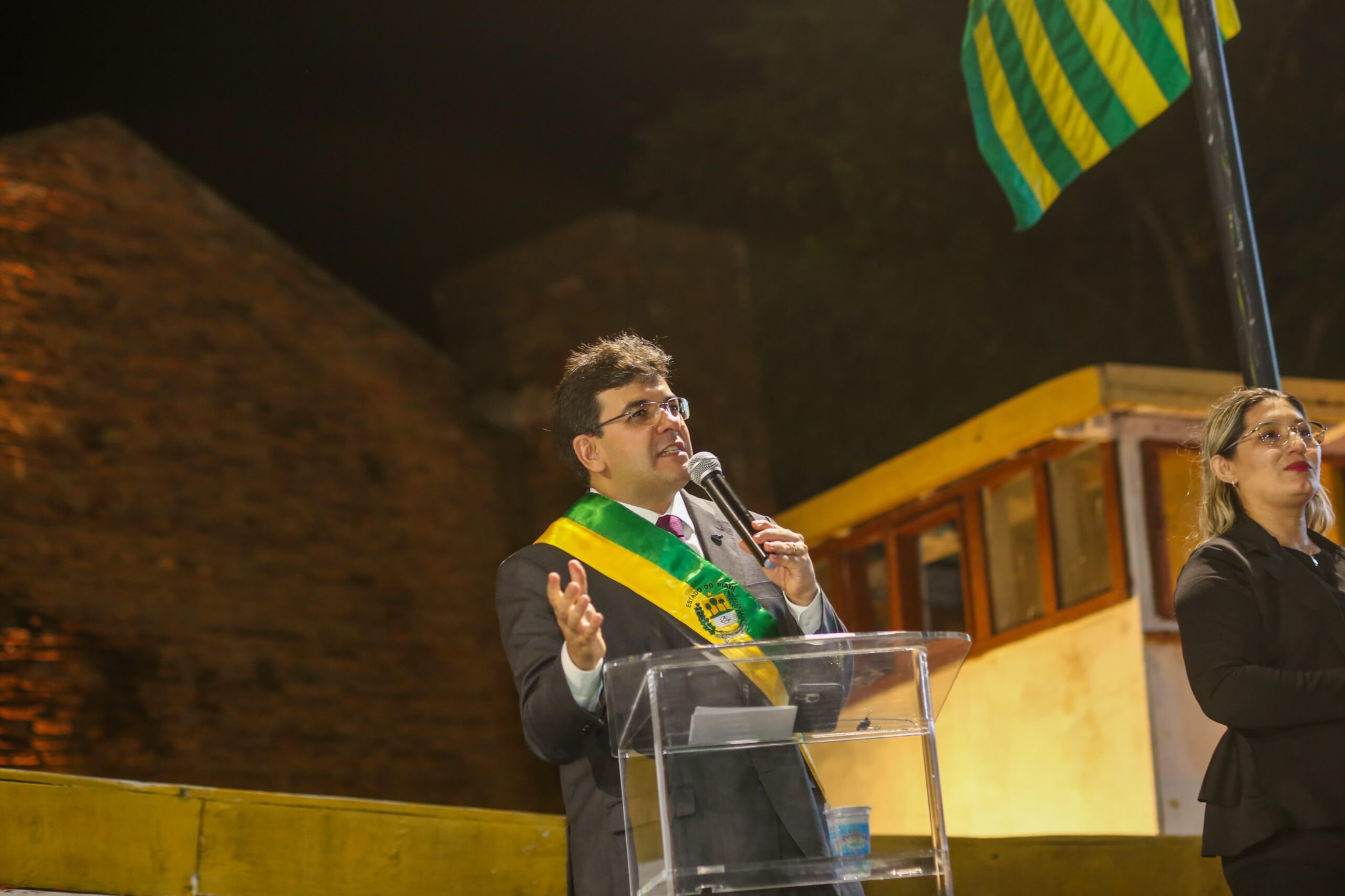 Em Parnaíba, Governo do Piauí homenageia 24 personalidades com a Ordem do Mérito Renascença