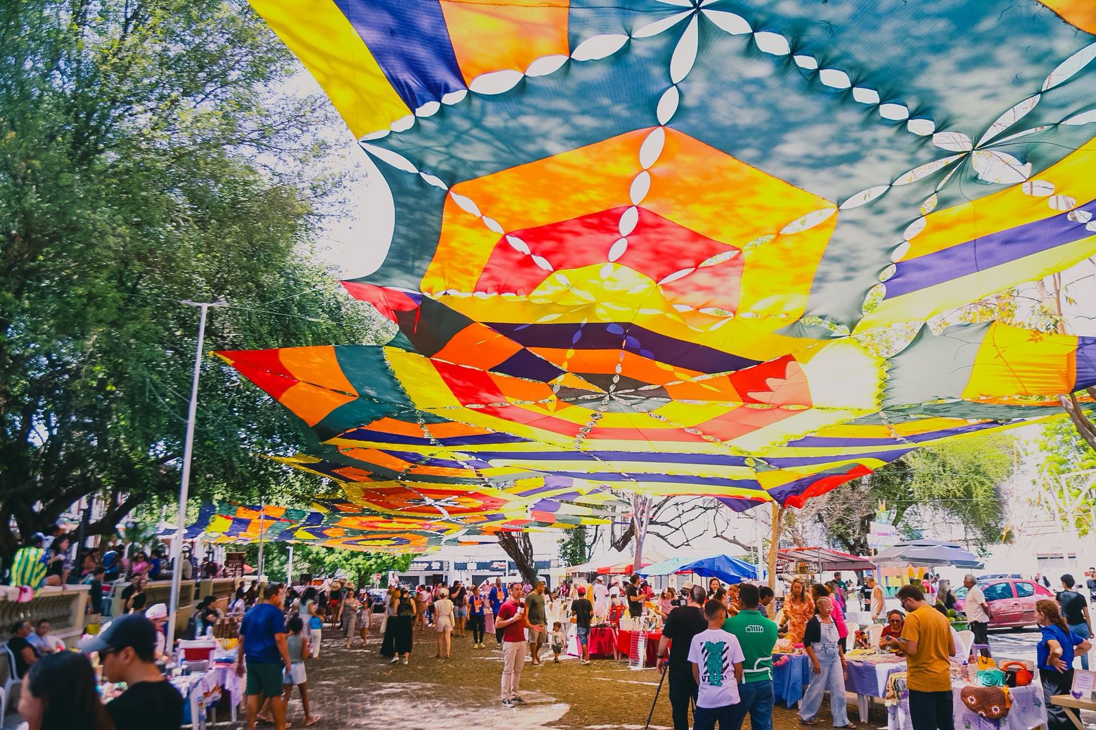 Dia do Piauí: feira na praça, artesanato e música regional agitam o centro de Teresina