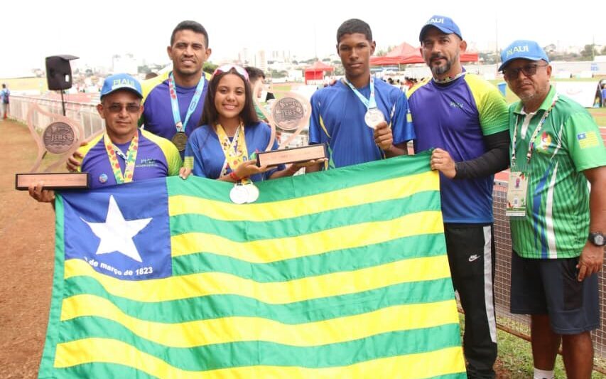 Delegação de atletismo do Piauí conquista oito medalhas nos Jogos Escolares Brasileiros