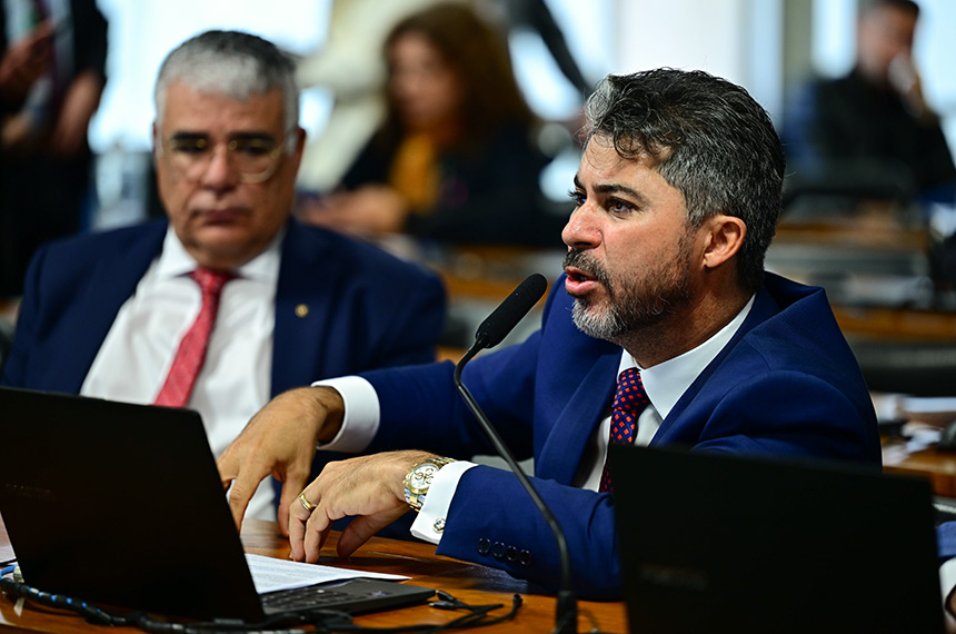Projeto que proíbe uso de telessaúde para orientação sobre aborto passa na CDH