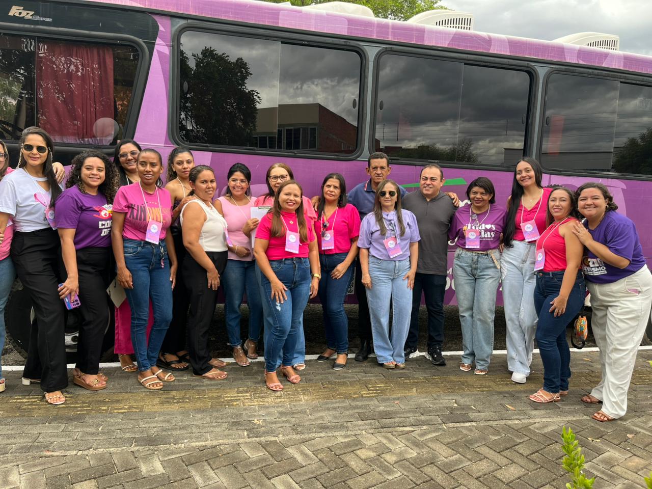 Ação do Ônibus Lilás fortalece rede de proteção às mulheres em São Félix do Piauí