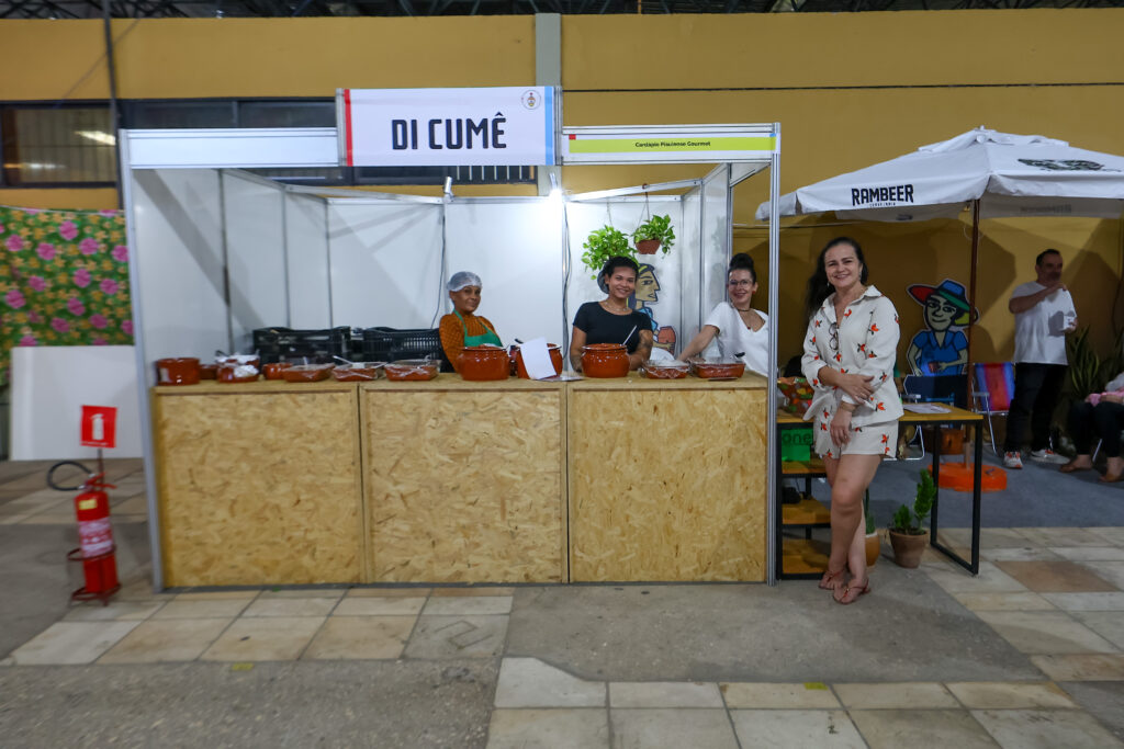 Refeições com ingredientes da agricultura familiar são destaques em feira