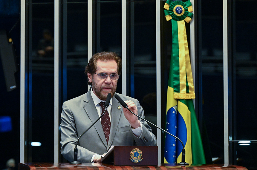 Plínio defende Fundação Boas Novas e critica COP 30 em Belém