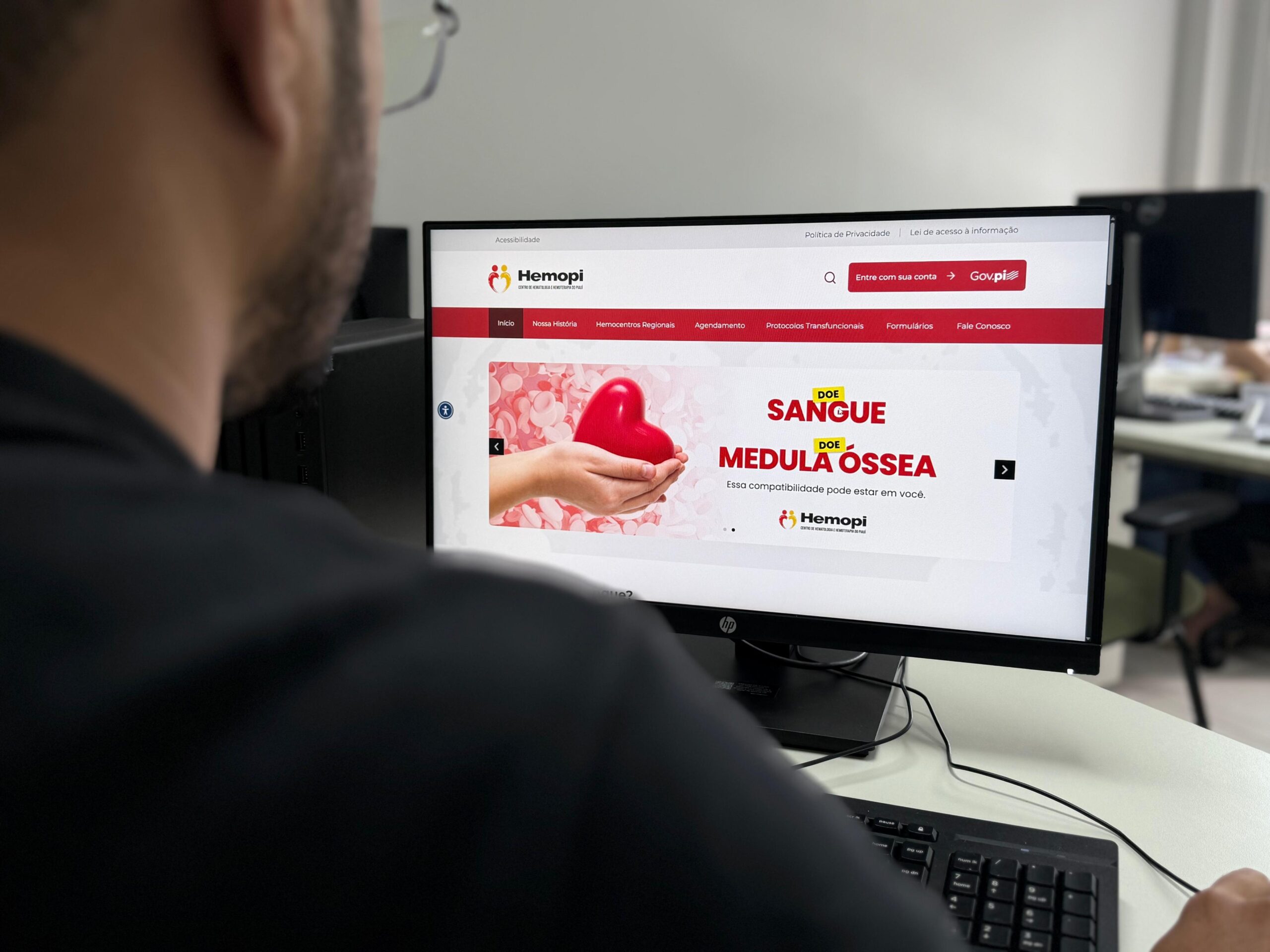 Com apoio da Etipi, Hemopi moderniza seu portal e amplia serviços digitais