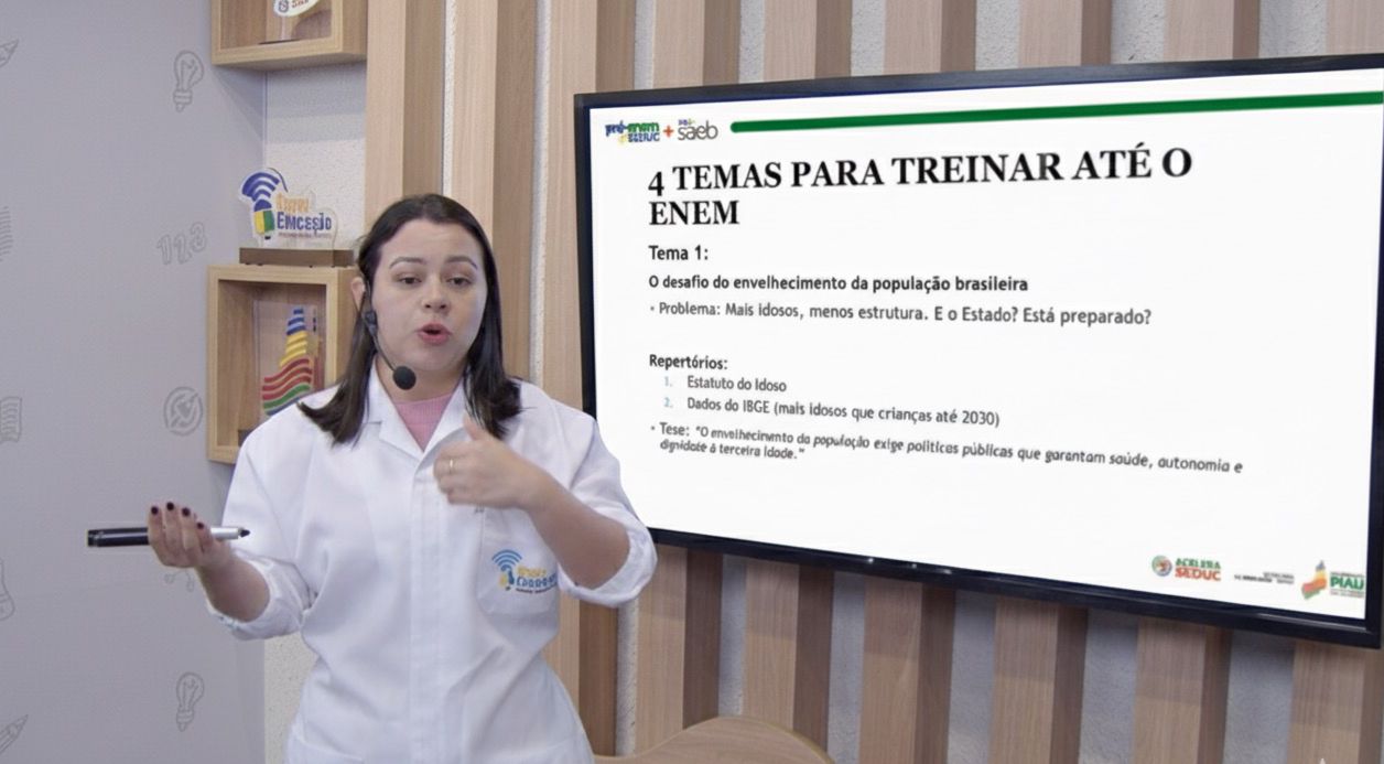 Tema da redação do Enem 2025 foi trabalhado pelos professores da rede estadual nas revisões da Seduc