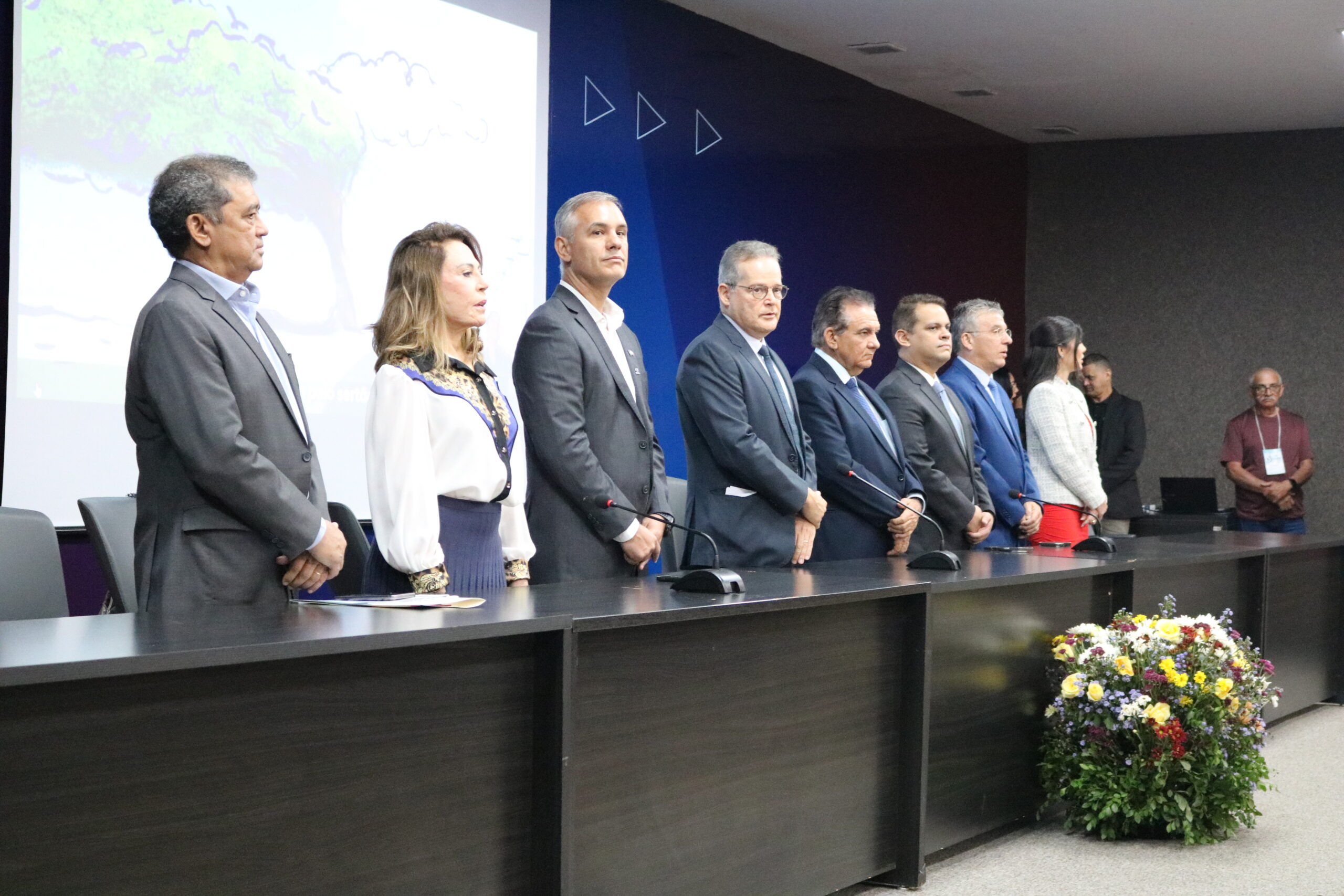 PiauíPrev realiza debate sobre os desafios da previdência e lança cartilha sobre os direitos e deveres dos servidores públicos