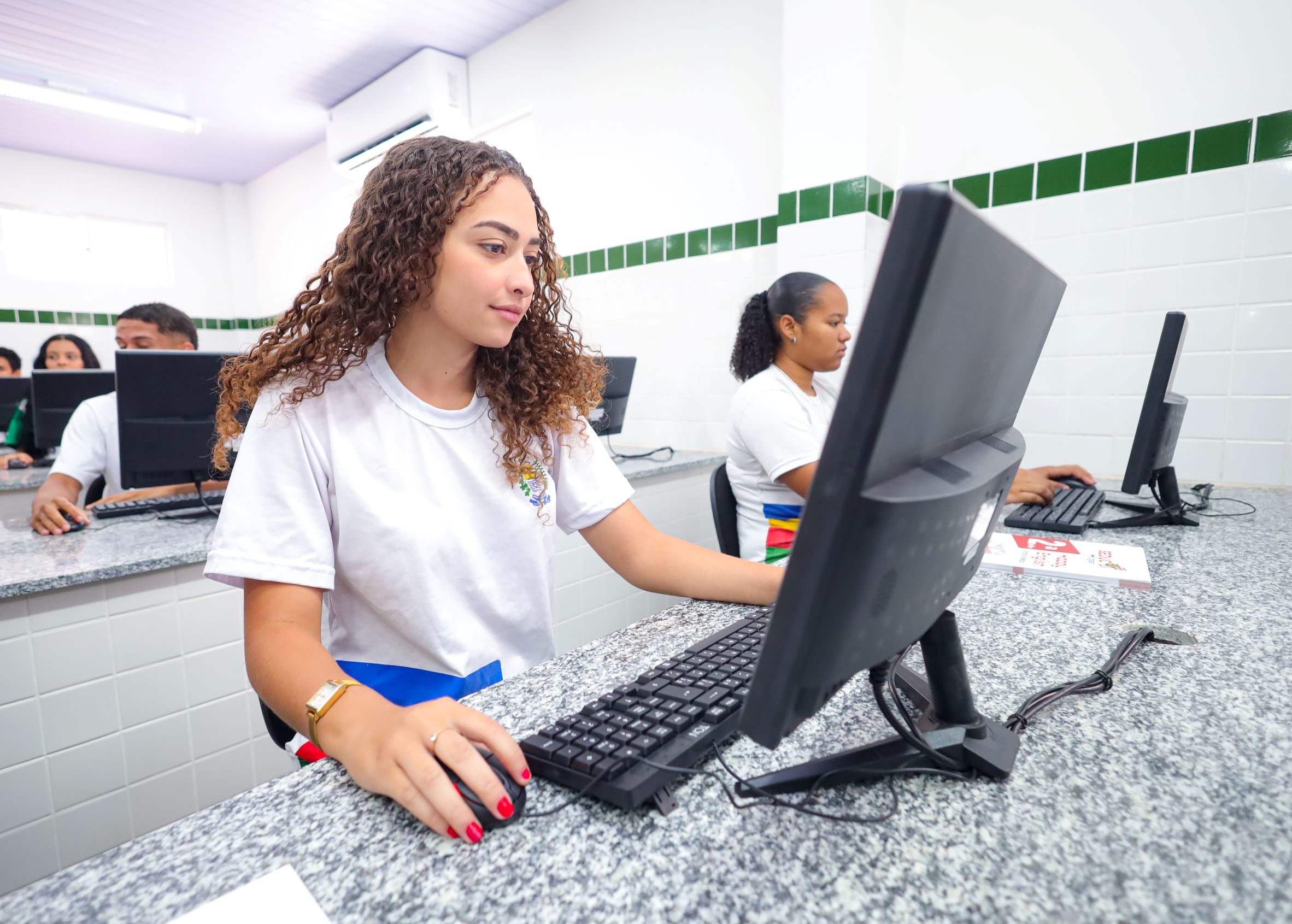Seduc divulga locais de prova e lista de inscritos para Teste Seletivo 2026 das Escolas de Tempo Integral