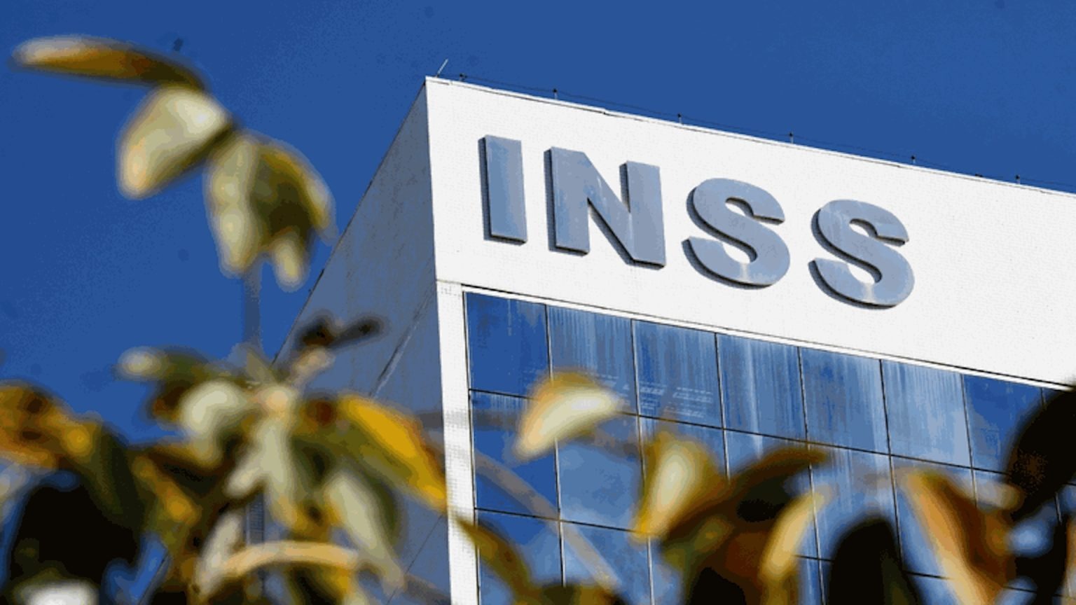 Fila do INSS bate recorde com 2,86 milhões de pedidos