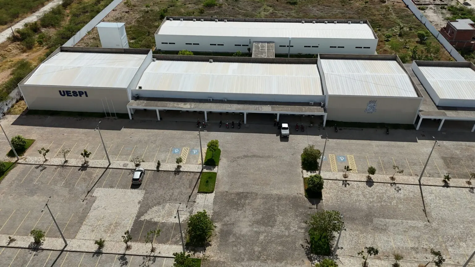 Uespi investe R$ 600 mil em reforma estrutural do Campus Possidônio Queiroz, em Oeiras