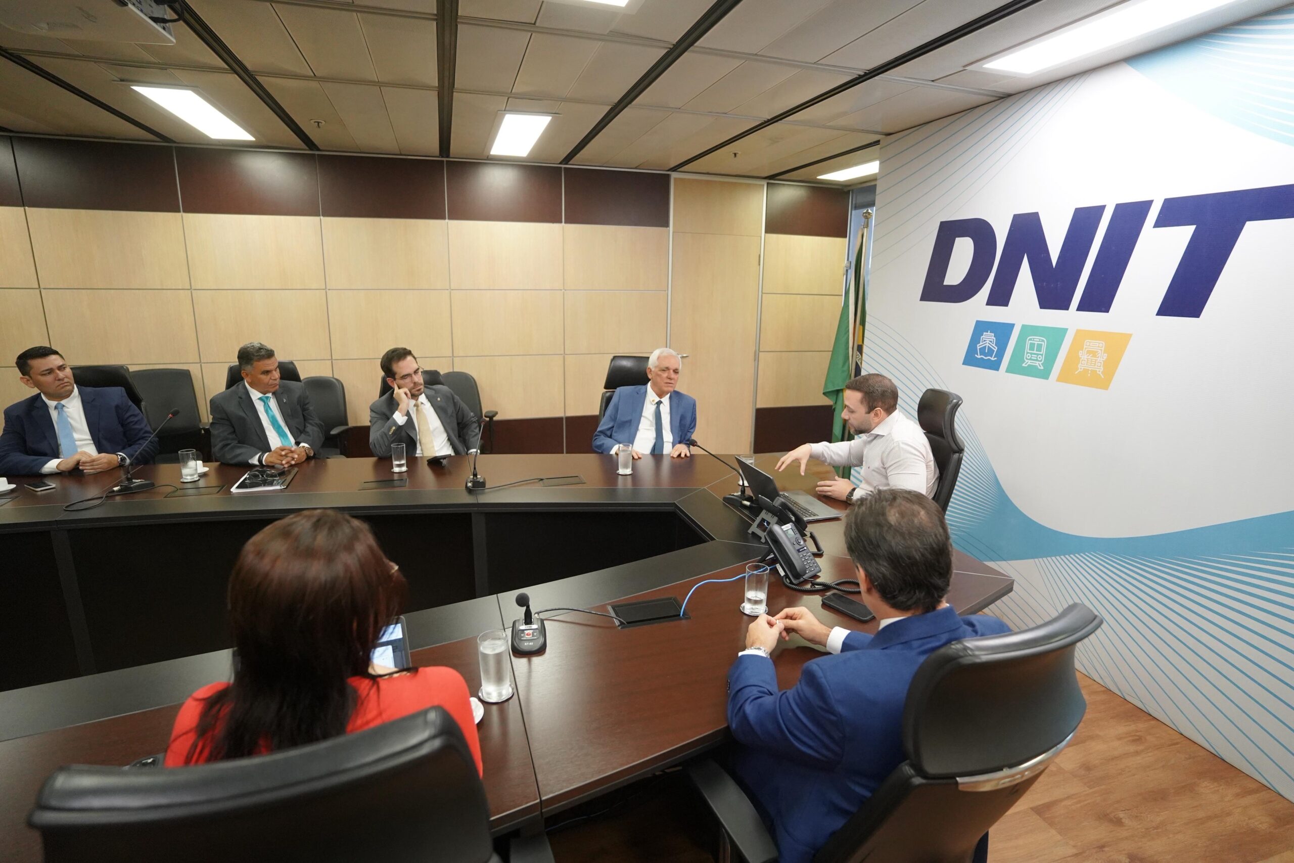 Vice-governador cumpre agenda em Brasília e busca avanços na infraestrutura e educação do Piauí