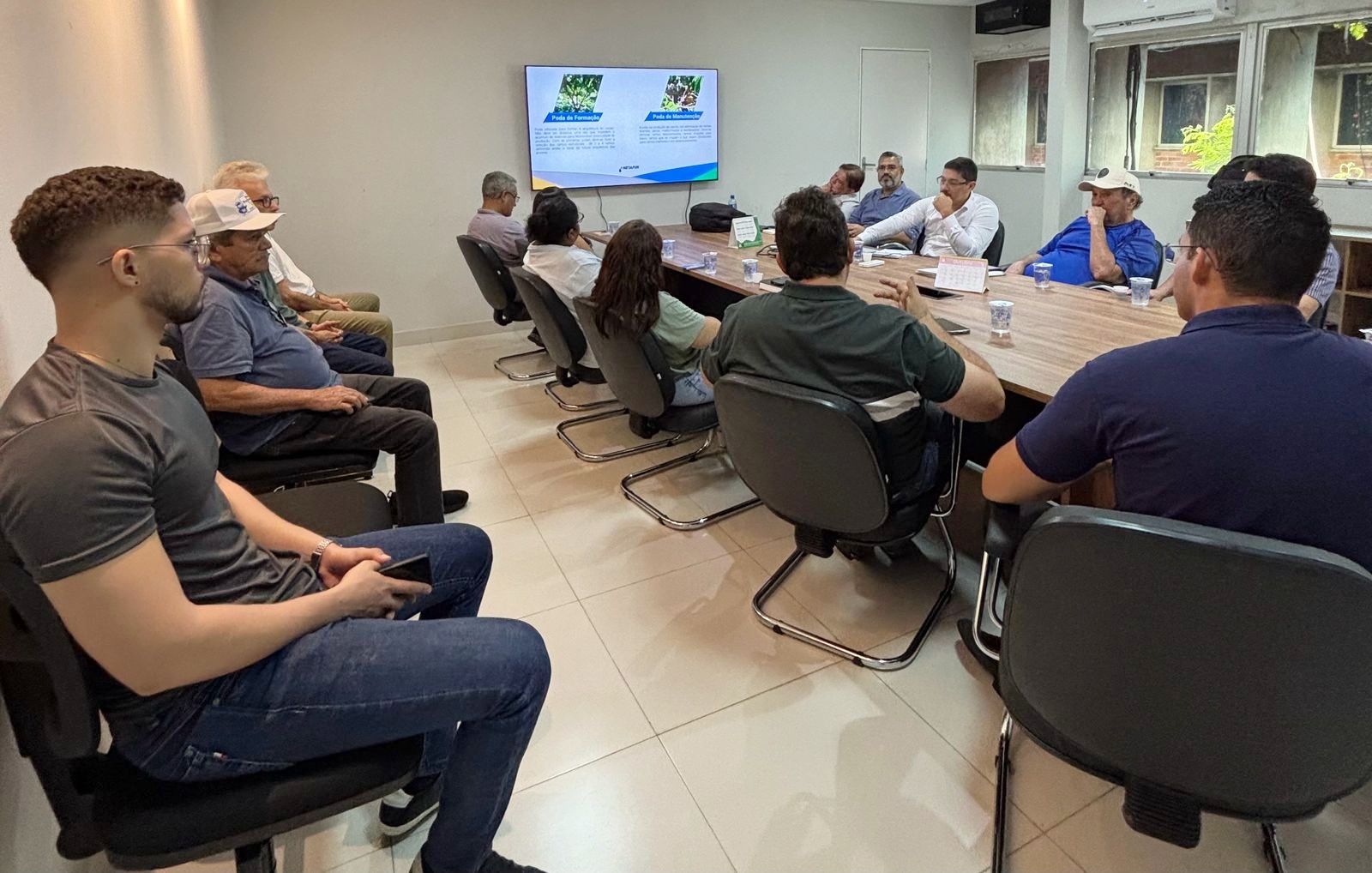 Sada recebe especialistas para apresentação de novas tecnologias de irrigação no cultivo do cacau no Piauí