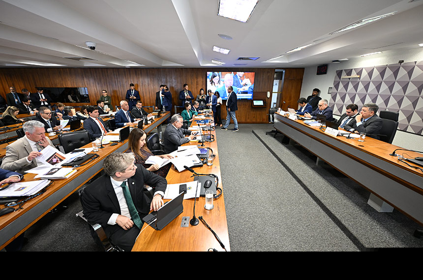 CPMI do INSS ouve contador de empresas beneficiadas com repasses de descontos indevidos